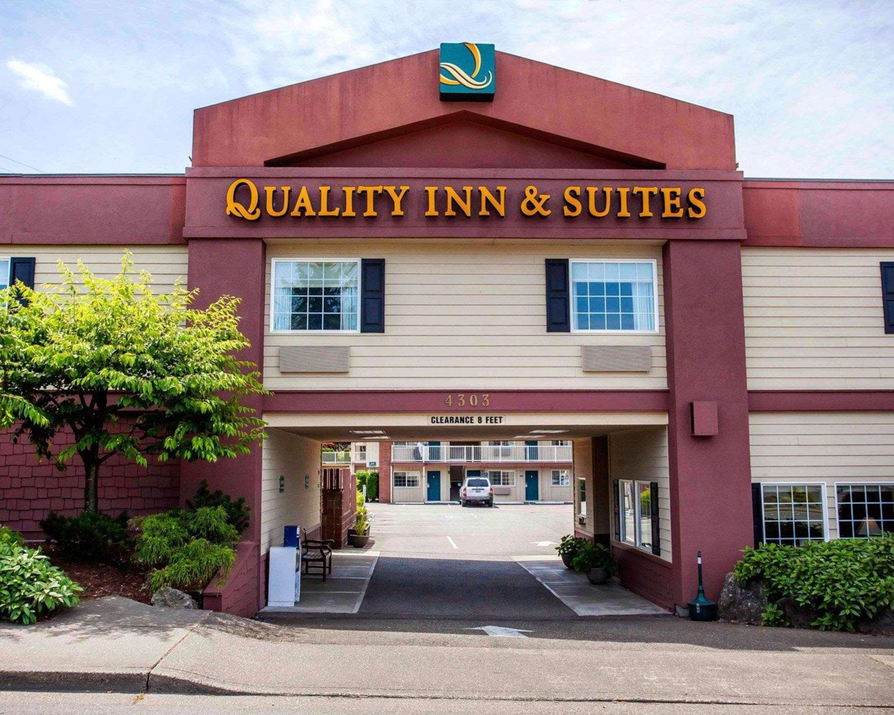 Quality Inn & Suites Bremerton Near Naval Shipyard Экстерьер фото